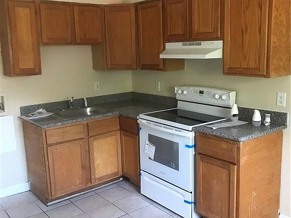 4th image of 1662-64 Southlawn Blvd