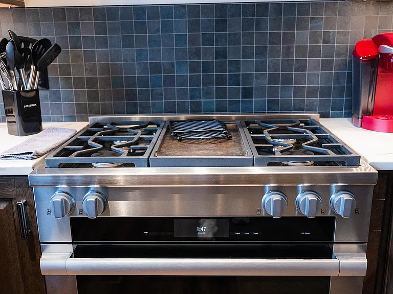 275 S Limestone St #135 — Photo 5