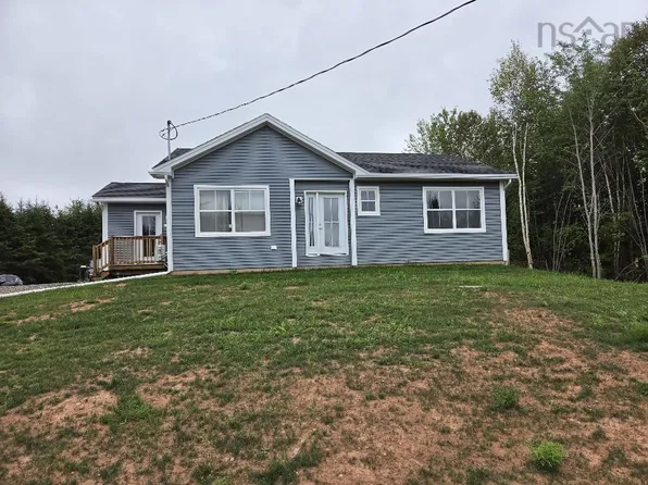 10966 Highway 2, Masstown, NS B0M 1G0