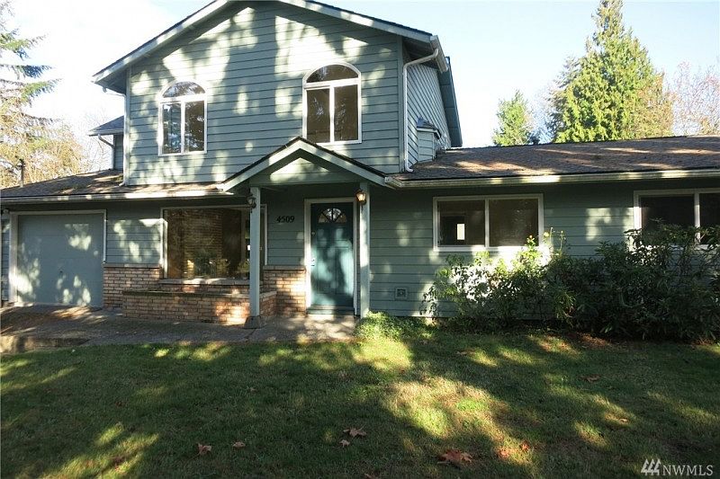 1st image of 4509 181st Pl SW