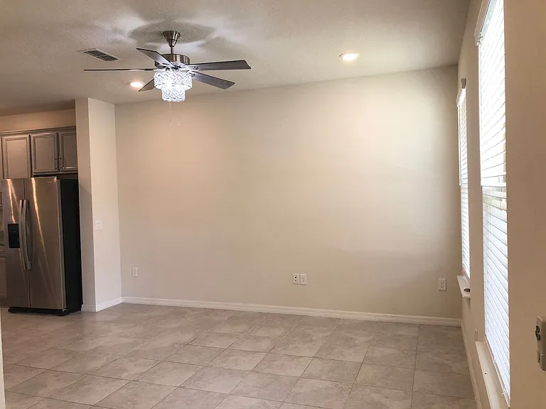 2674 Mead Ave — Photo 6