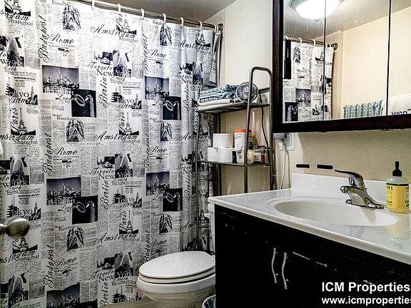 4th image of 871 W Lill Ave #B_1