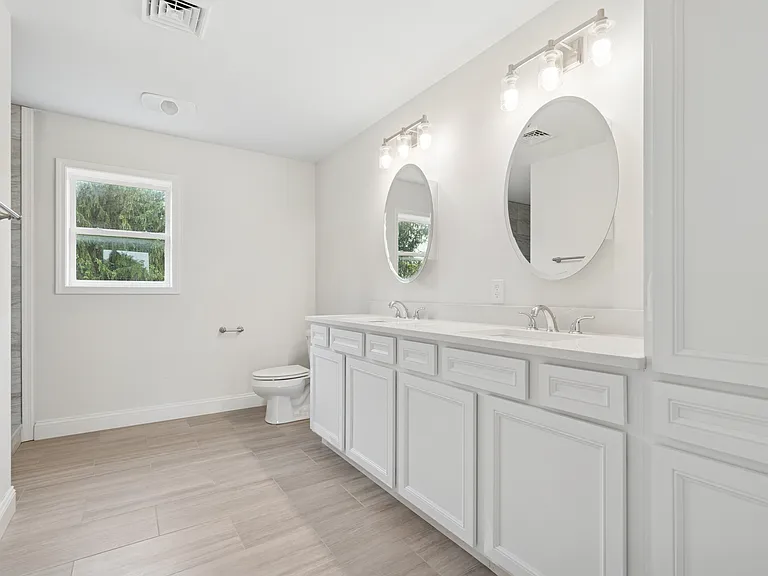 4 Sterling Dr — Photo 32
