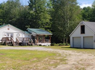 26 Yeaton Swamp Rd, Oxford, ME 04270