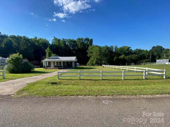 500 Burns St, Wadesboro, NC 28170