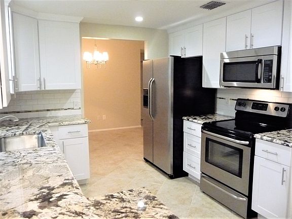 5th image of 1290 Bear Run Blvd