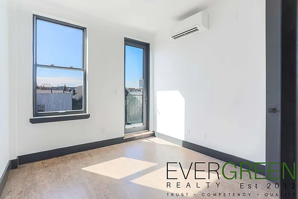Rented by Evergreen Apartments BK | media 24