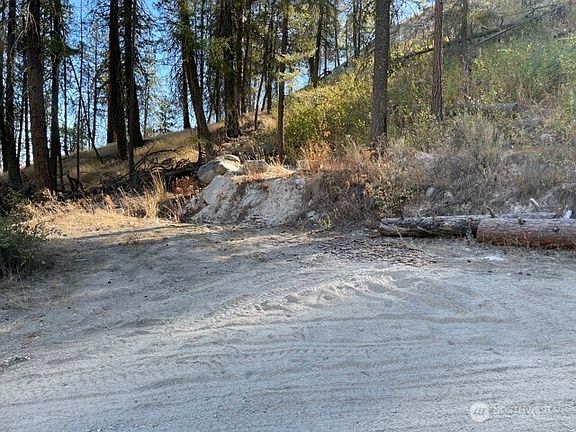 4th image of 1 C S. Lakeshore Rd.