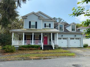 208 Village Rd, Midway, GA 31320