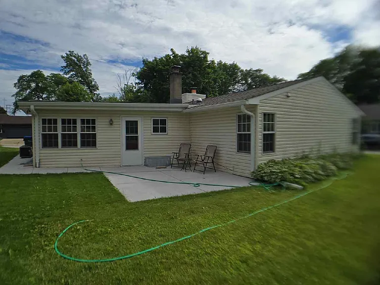 5916 Cornflower Ln — Photo 4
