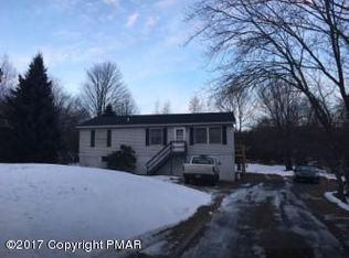 386 Butz Ln, Scotrun, PA 18355