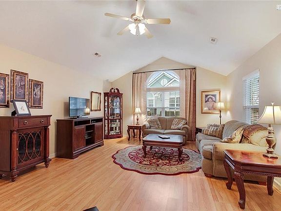 LIVING ROOM W/BEAUTIFUL FLOORING!!