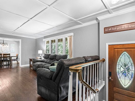 3rd image of 370 Morgan Johnston Cir NE