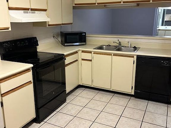 5th image of 1538 Sophie Blvd
