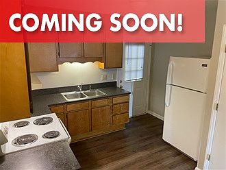 1st image of 1104 Fieldcrest Cir