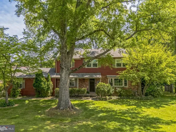 1737 Holmes Rd, Ambler, PA 19002