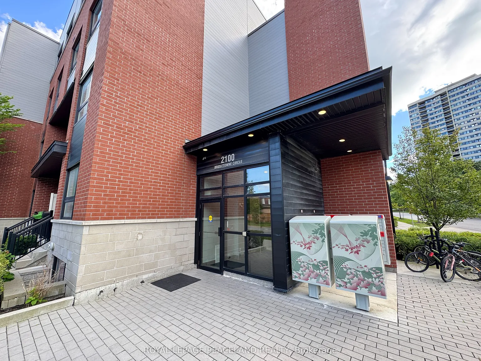 2 bed, $2,550 — Photo 2