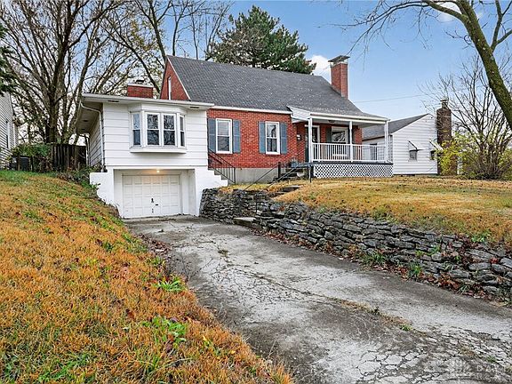 2nd image of 1305 Highland St