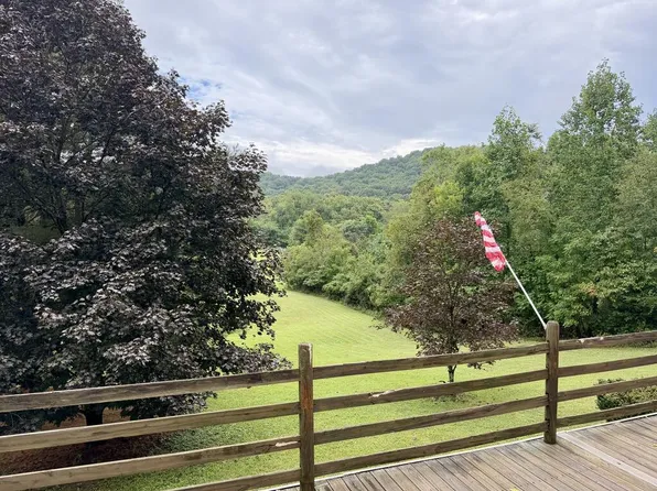 1082 True Hollow Rd, Chillicothe, OH 45601