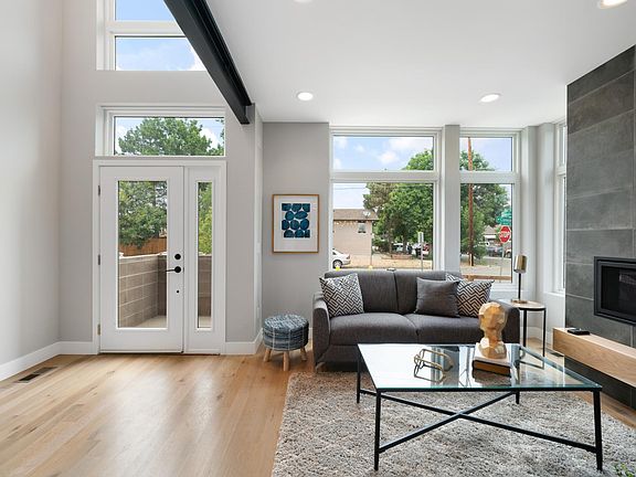 4th image of 3608 Conejos Pl