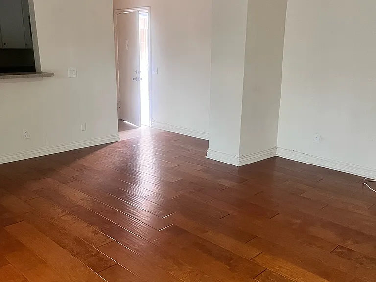 1250 E Corson St #6 — Photo 5
