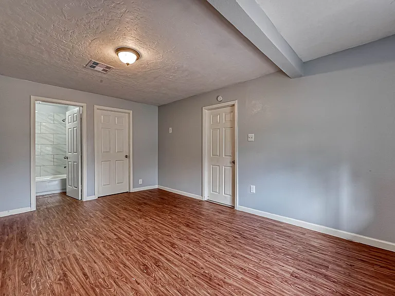 5431 Willow Glen Dr — Photo 6