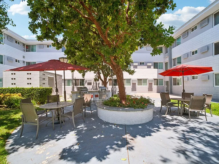 The Rose Apartments — Photo 19