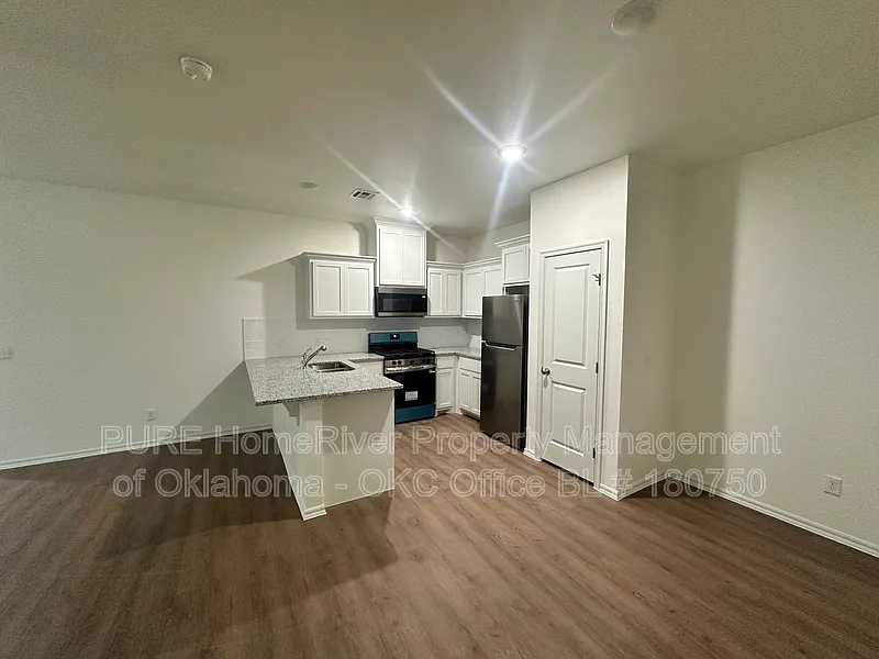 3 bed, 2.0 bath, 1250 sqft, $1,625 — Photo 4