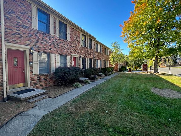 2nd image of 429 Westwood Dr #5
