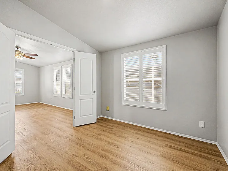 1702 E Michelle Dr — Photo 19