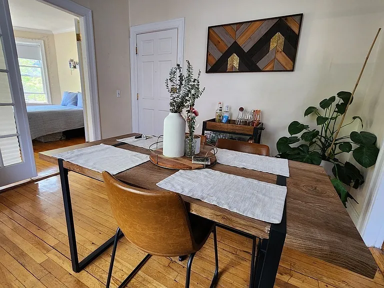 55 Thatcher St #6 — Photo 16