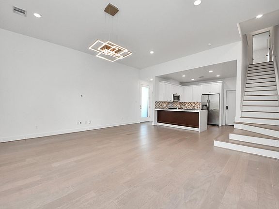 4th image of 4447 Whitney Oak Ln