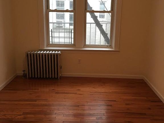 3rd image of 3977 51st St APT B8
