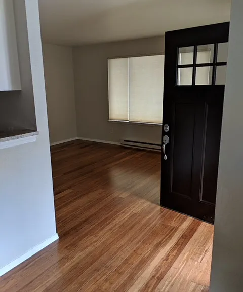 389 Shepard Way NW #4 — Photo 2