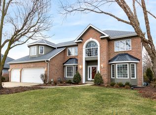 3711 Falkner Dr, Naperville, IL 60564