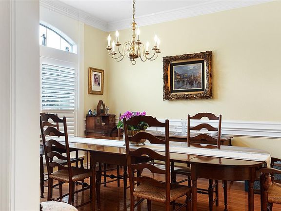 5th image of 400 Sommerville Ct