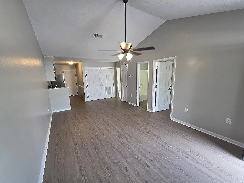 Building Photo - 230 Lanier Dr #117