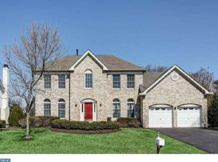 5 Sycamore Ln, Moorestown, NJ 08057