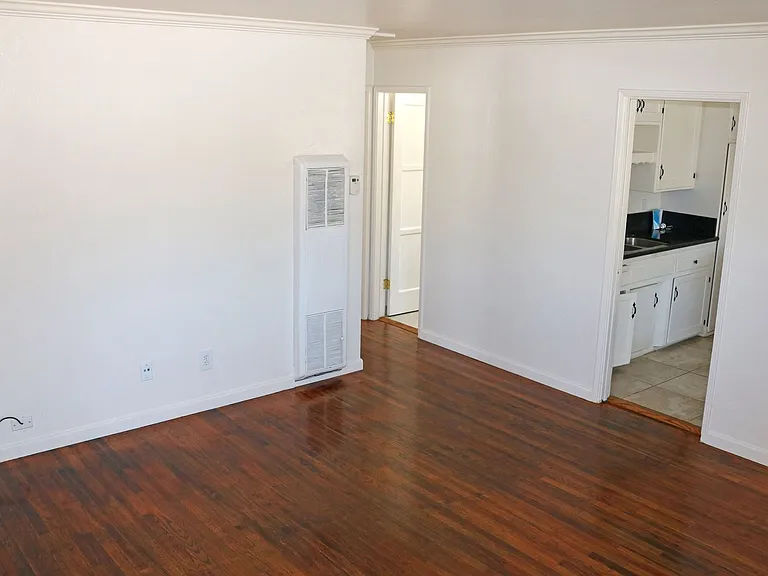 4746-4756 1/2 Point Loma Ave — Photo 6