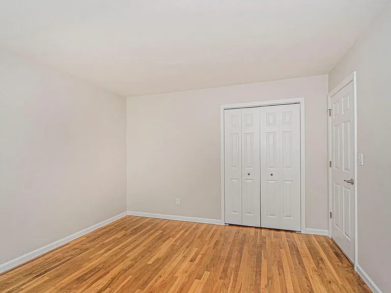 292 Chesterton Ave #1 — Photo 1