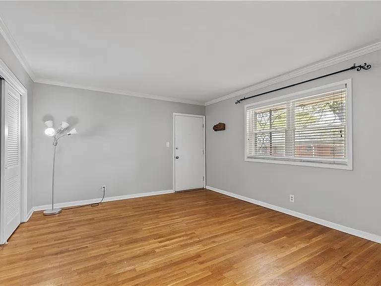3660 Peachtree Rd NE #A2 — Photo 3