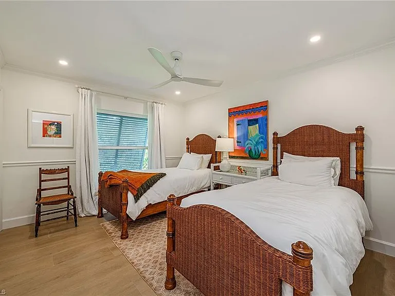 301 Ridge Dr — Photo 10