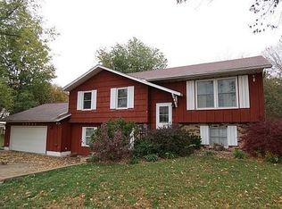 15731 N Brougham Dr, Chillicothe, IL 61523