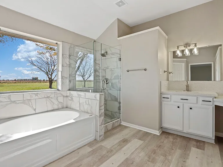 2445 Woods Rd — Photo 15