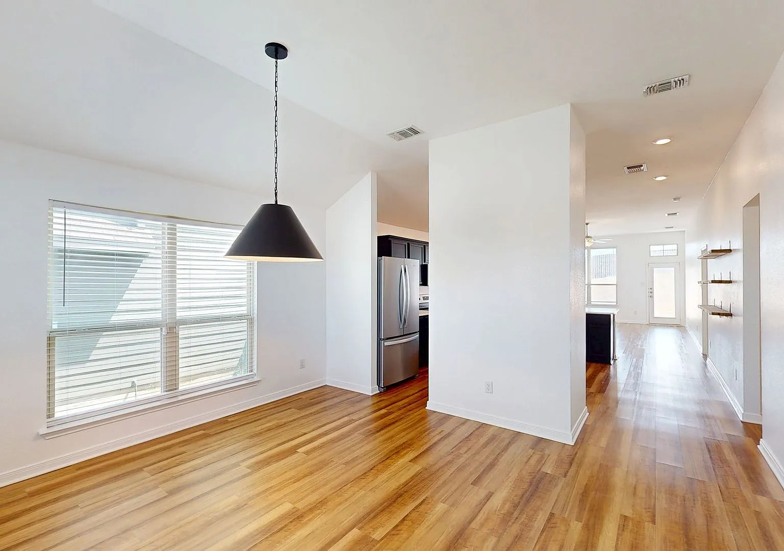 Yowell Ranch - 3 bed/2 bath Beauty — Photo 3