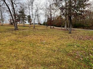243 Gardenia Dr, Ninety Six, SC 29666