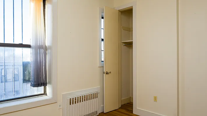 Rented by Nooklyn NYC LLC | media 9