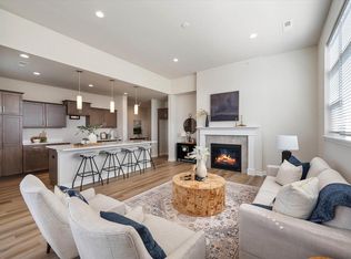 1430 Tenny Ave #201, Waukesha, WI 53189