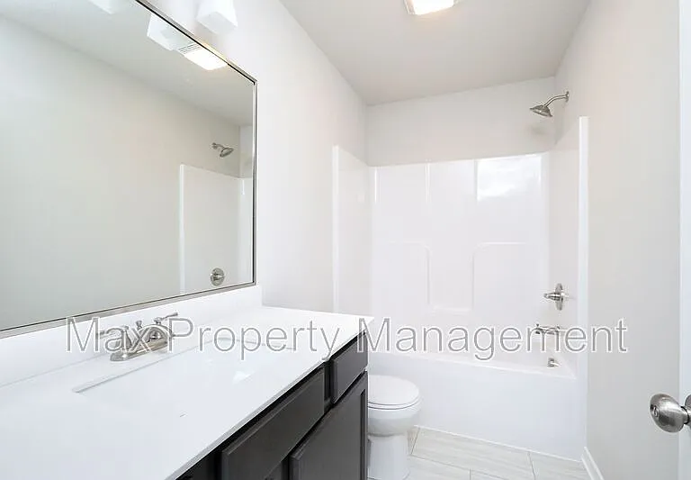 211 NE Whitetail Ln — Photo 8