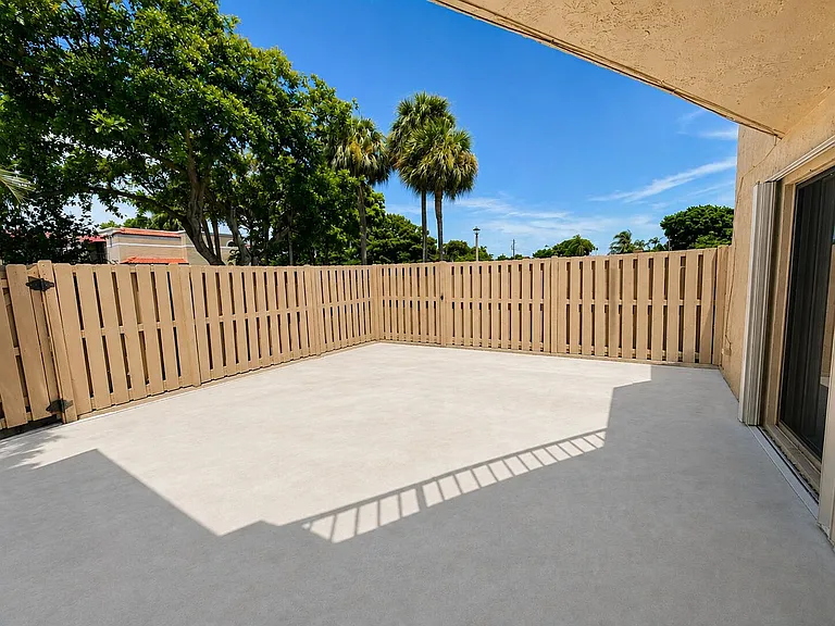 3725 Village Dr — Photo 10